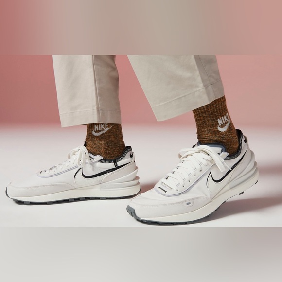 Nike Mens Waffle One Phantom/Black DO9782 001 - Picture 2 of 6